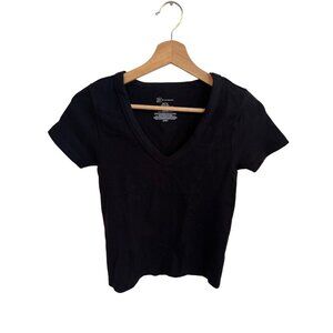No Boundaries Ribbed V-Neck Black Short Sleeve T-Shirt Women's Size M